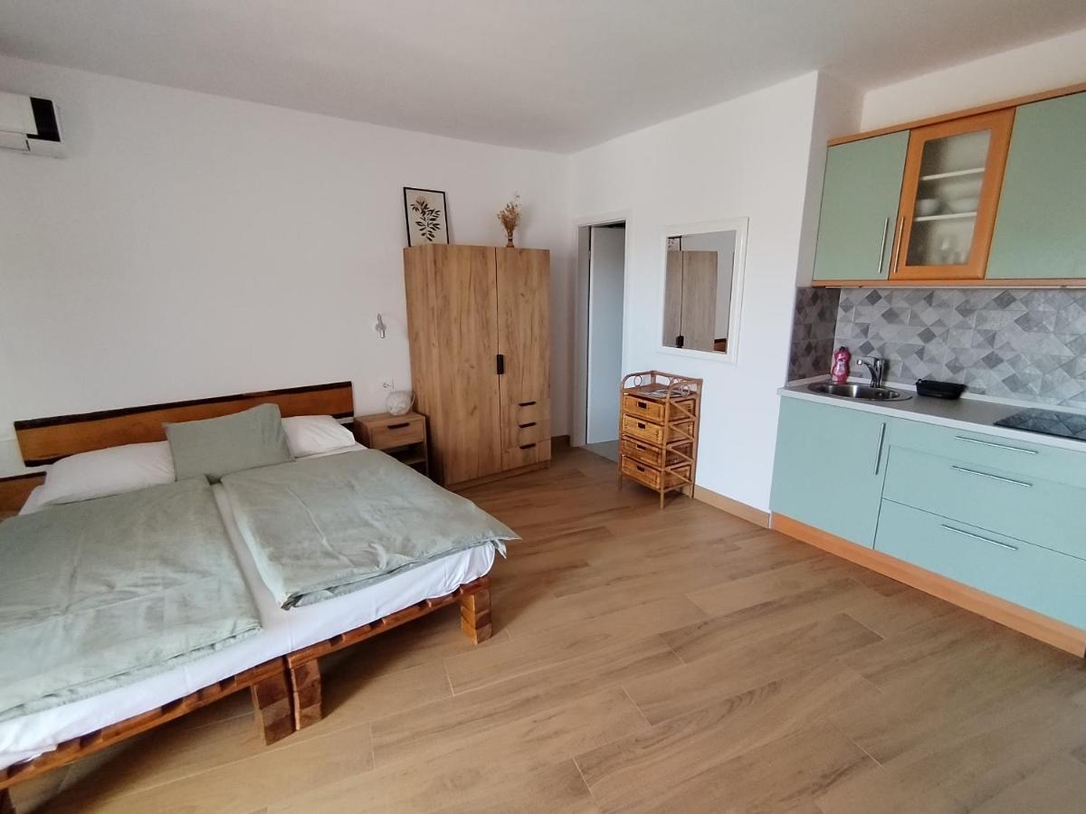 Stonewood Dalmacija Apartman Primošten Kültér fotó